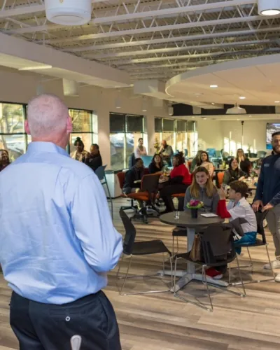 Forbes Advisor Top 10 Award-Winning HR Company badge