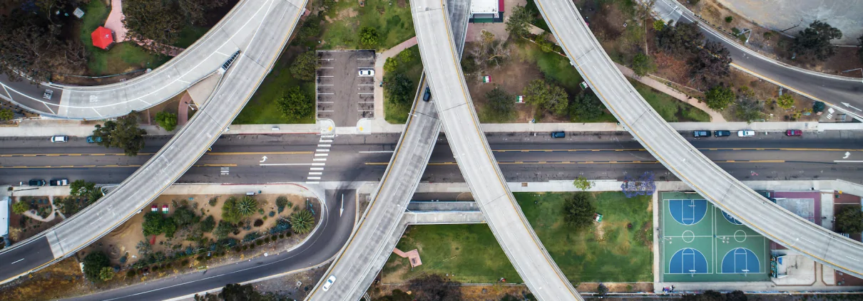 Growth-stage business team discussing HR infrastructure gaps and PEO solutions